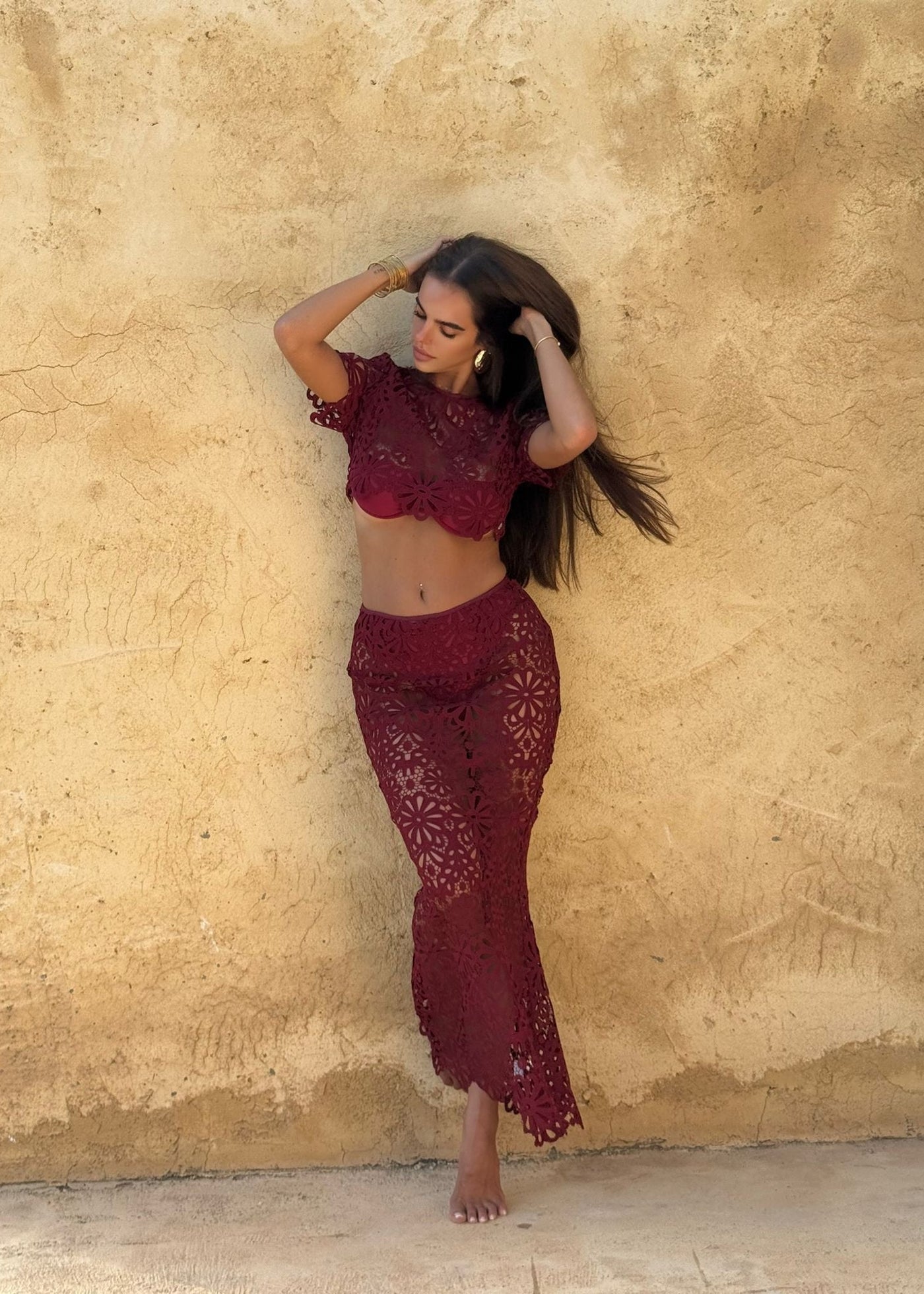 SHORT SLEEVE FLORAL CROP TOP IN CHERRY RED