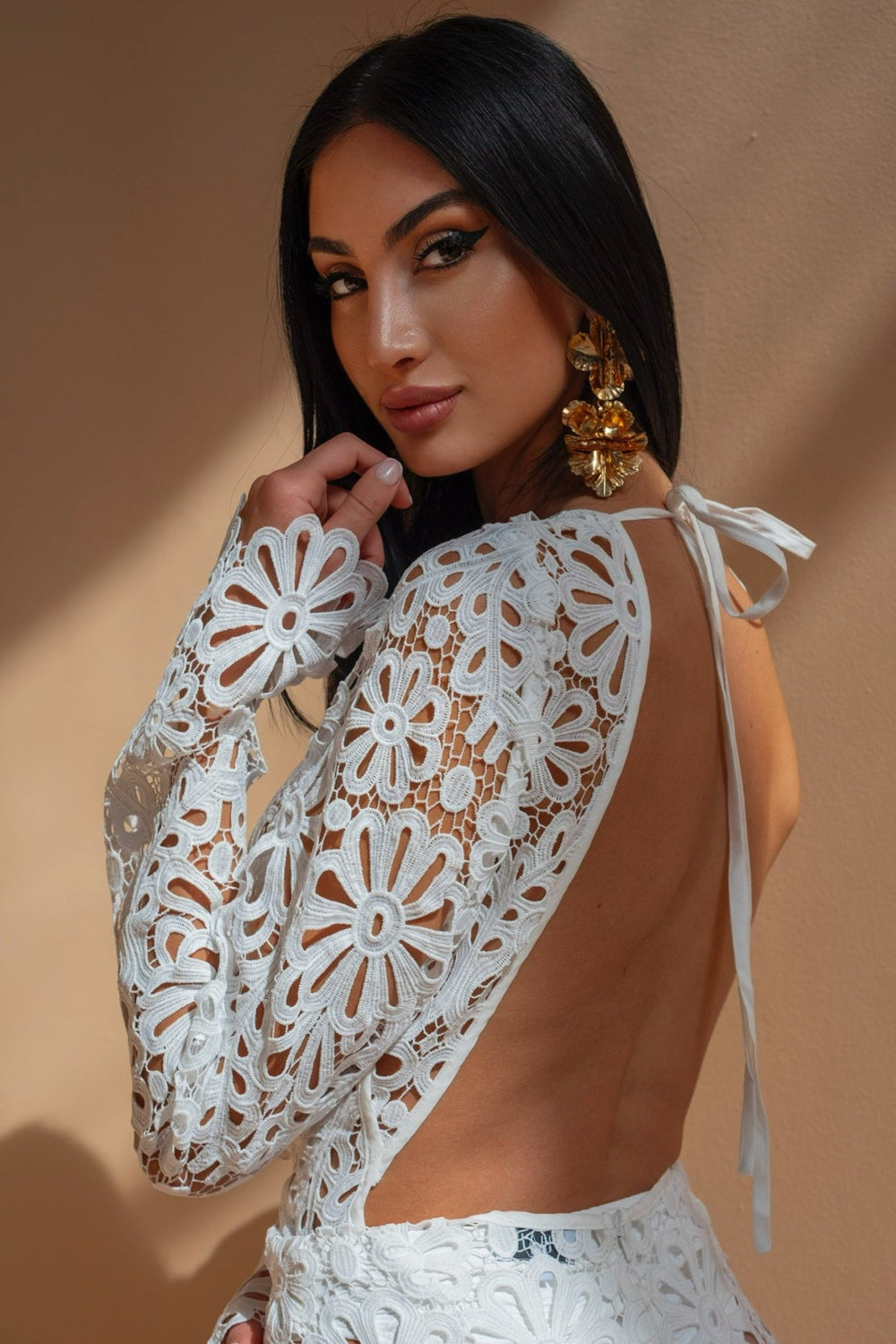 White Backless Maxi Dress –