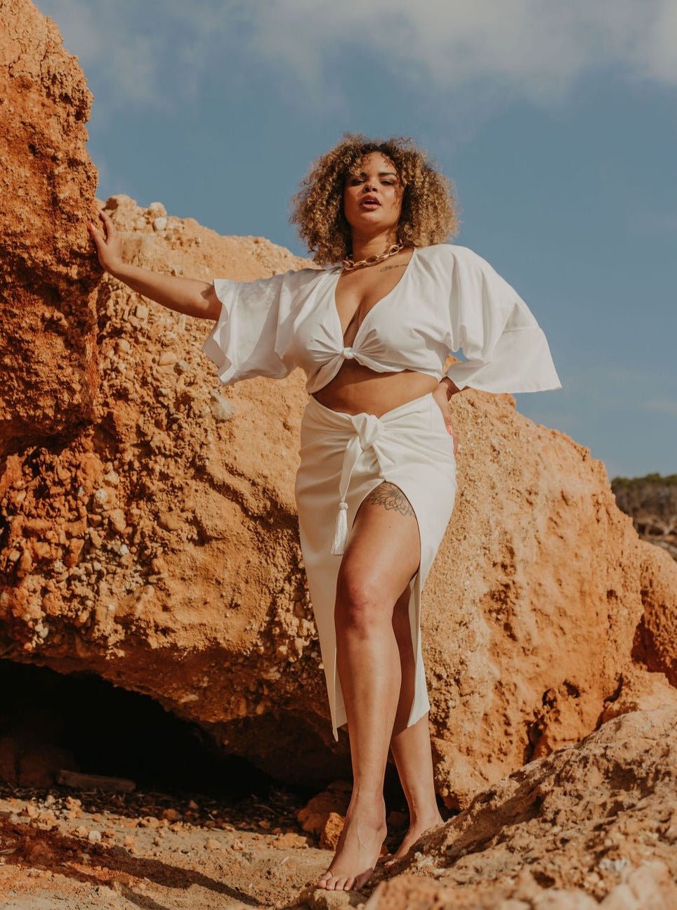 Eos Midi Skirt | White - www.melissaphair.com