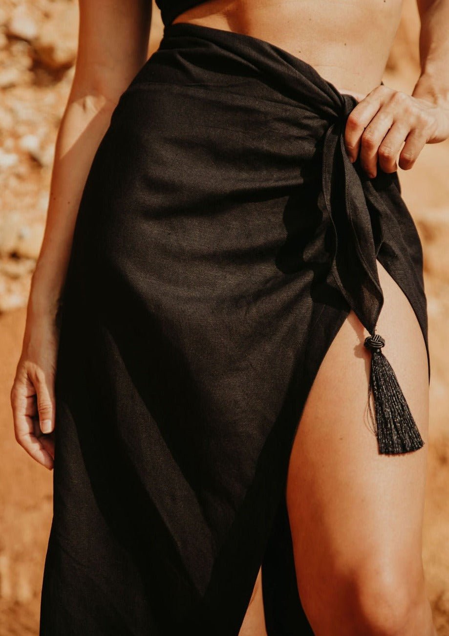 Nanaya Midi Skirt | Black - www.melissaphair.com