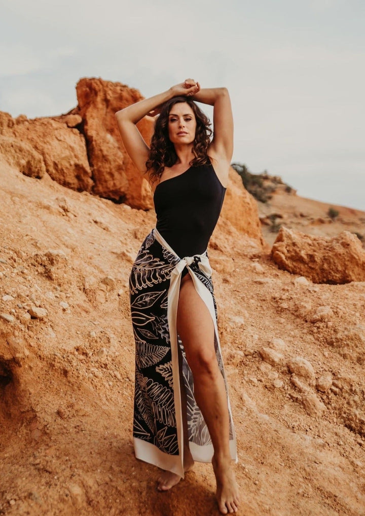 Selene Sarong | Signature Print - www.melissaphair.com